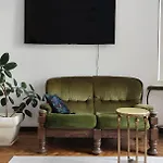 возле дерибасовской Apartman