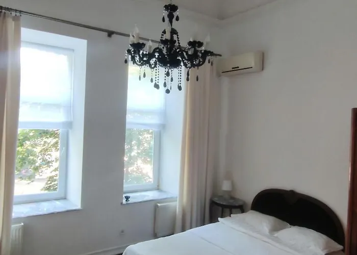 возле дерибасовской *